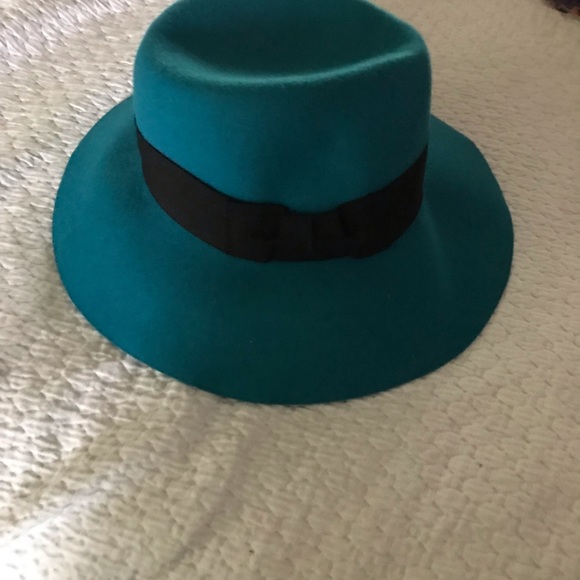 100% wool hat - Picture 2 of 4